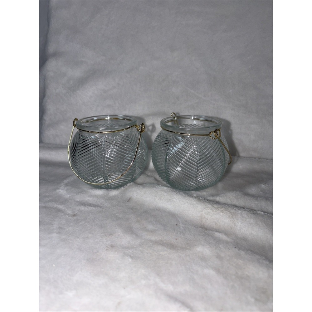 Set of 2 Clear Glass Votive Candle Holders Gold Wire Handles Leaf Texture Patio‎